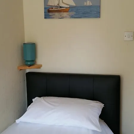 Nocleg ze śniadaniem Maindee 3*