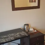 Guest house Maindee 3*