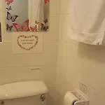 Guest house Maindee 3*