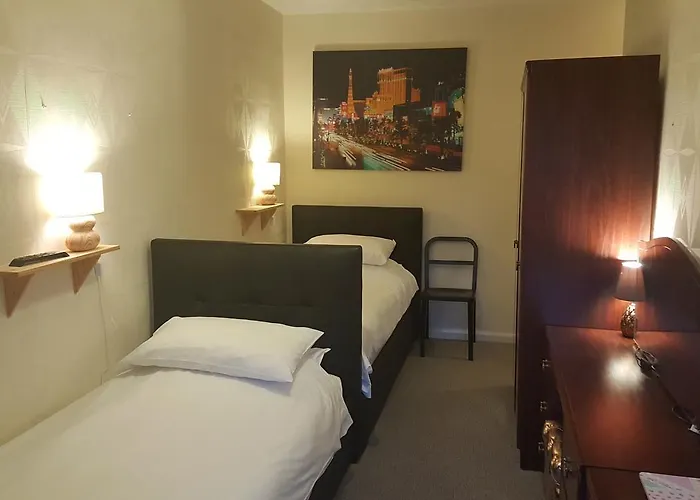 Guest house Maindee 3*